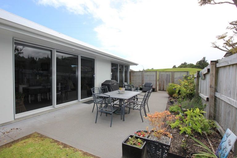 Photo of property in 17a Heta Road, Highlands Park, New Plymouth, 4312