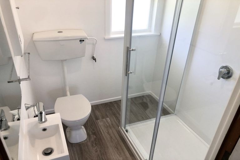 Photo of property in 1/13 Stanley Avenue, Milford, Auckland, 0620