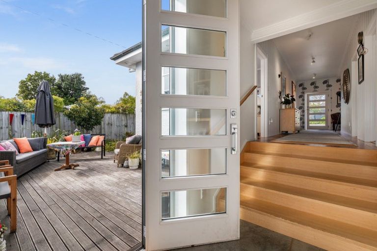 Photo of property in 29 Campbell Street, Havelock North, 4130