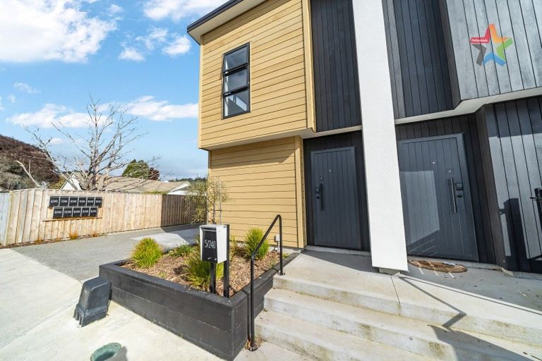 Photo of property in 5/240 Stokes Valley Road, Stokes Valley, Lower Hutt, 5019