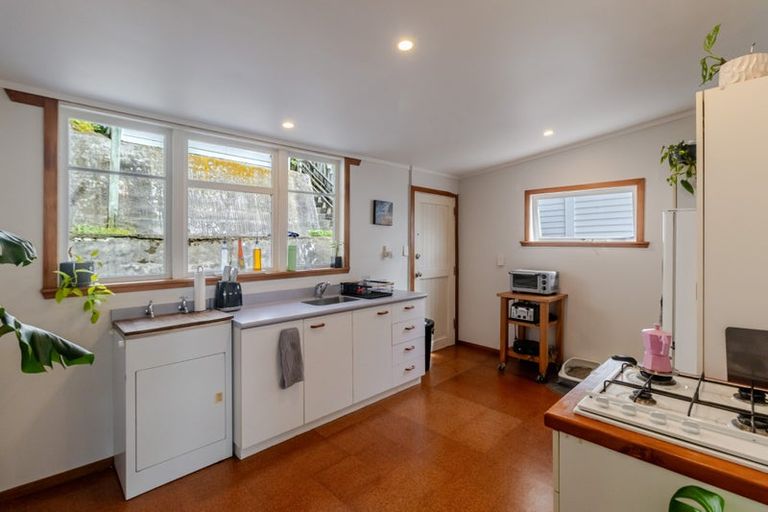 Photo of property in 161 Marine Parade, Mount Maunganui, 3116