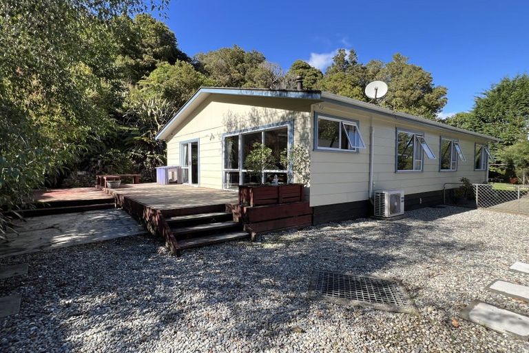 Photo of property in 50 Pitt Street, Runanga, 7803