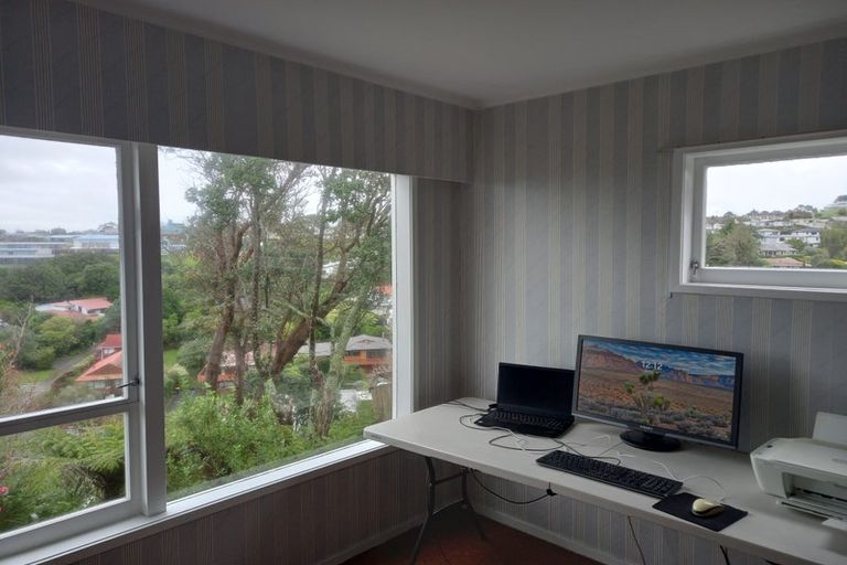 Photo of property in 2/5 Gull Lane, Mairangi Bay, Auckland, 0630