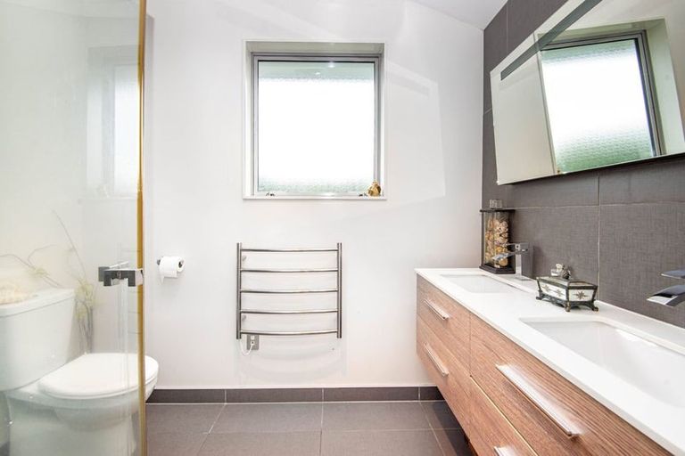 Photo of property in 64 Aotea Drive, Aotea, Porirua, 5024