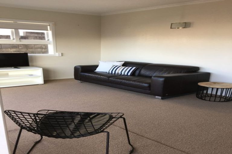 Photo of property in 3/23a Hamblyn Street, Strandon, New Plymouth, 4312