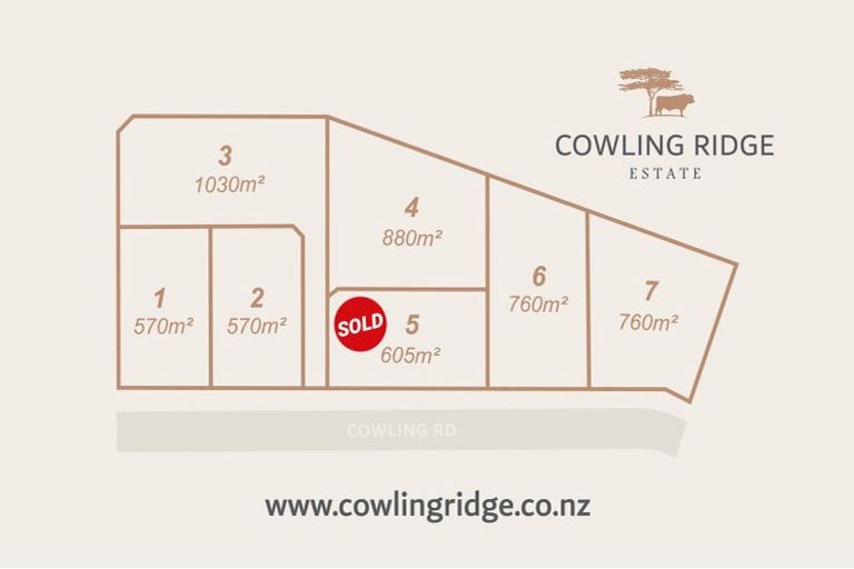 Photo of property in 1 Cowling Road, Hurdon, New Plymouth, 4310