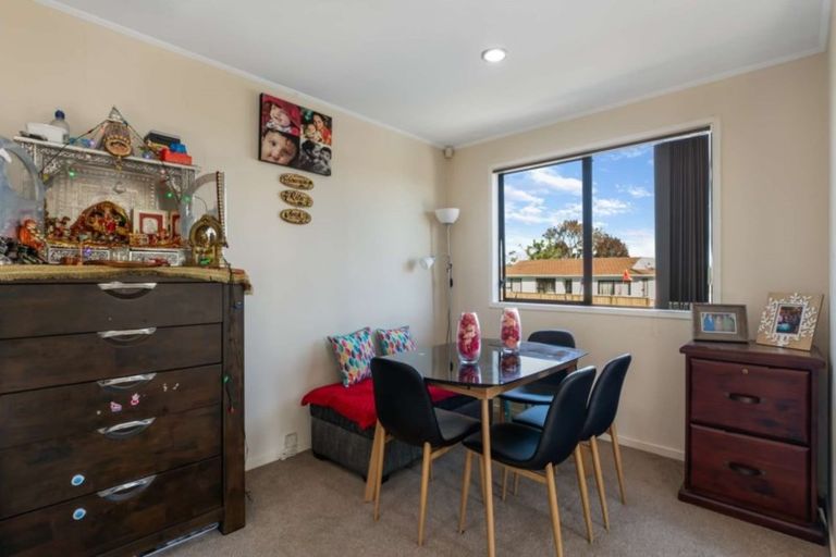 Photo of property in 3/43 Taitimu Drive, Weymouth, Auckland, 2103