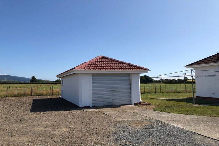 Photo of property in 235 Tararua Road, Levin, 5571