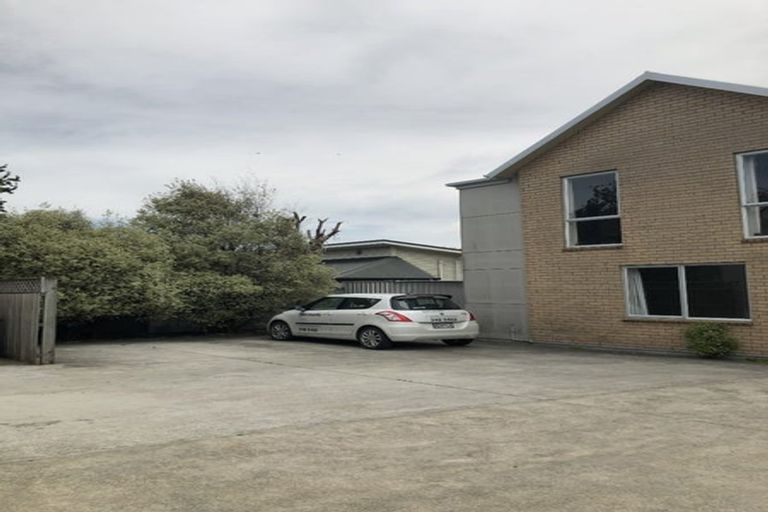 Photo of property in 105a Elizabeth Street, Riccarton, Christchurch, 8041