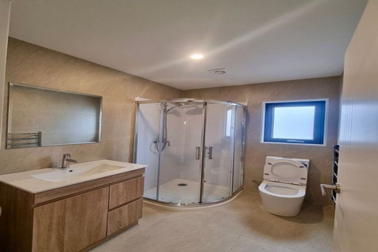 Photo of property in 95 Everglade Drive, Totara Heights, Auckland, 2105