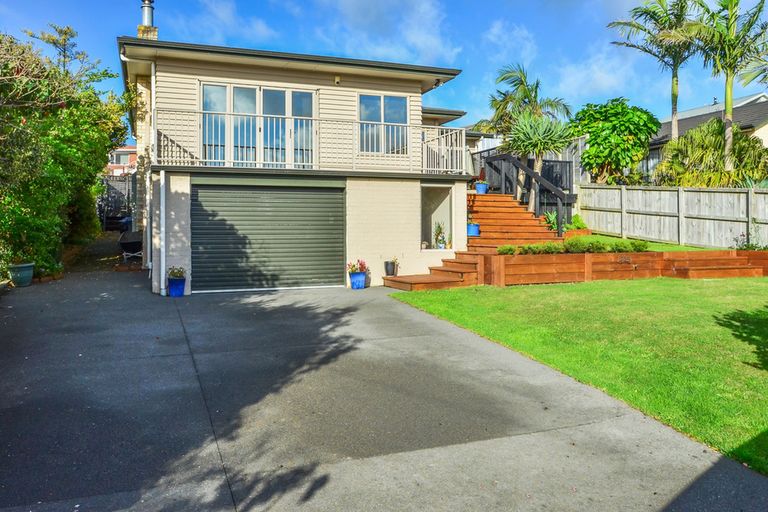 Photo of property in 8 Bilkey Avenue, Pukekohe, 2120