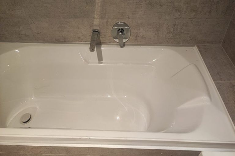 Photo of property in 2 Oakheart Way, Forrest Hill, Auckland, 0620