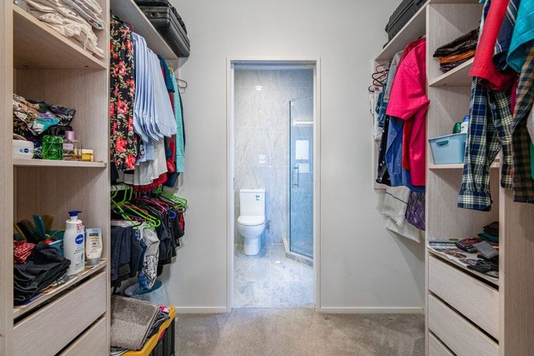 Photo of property in 5a Woodside Road, Massey, Auckland, 0614