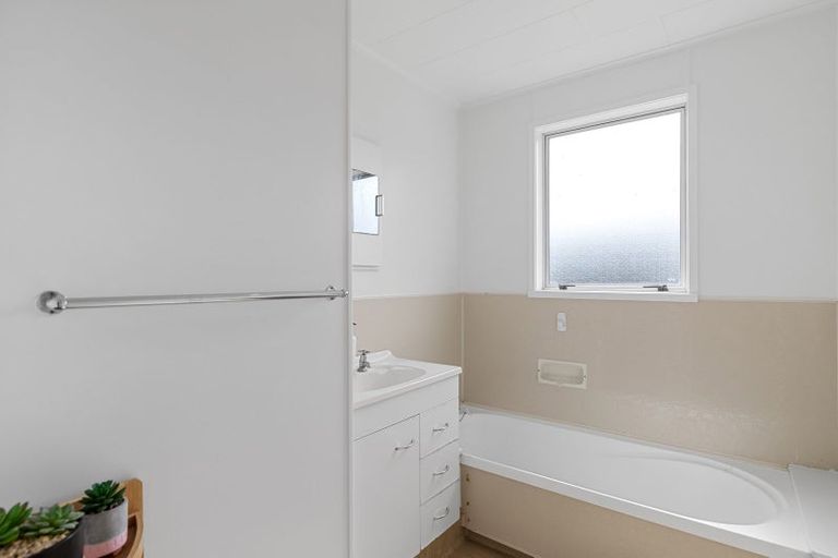 Photo of property in 64 Mahi Road, Te Kauwhata, 3710