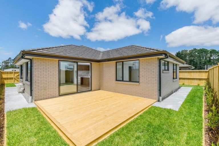 Photo of property in 11 Zadar Street, Kumeu, 0810