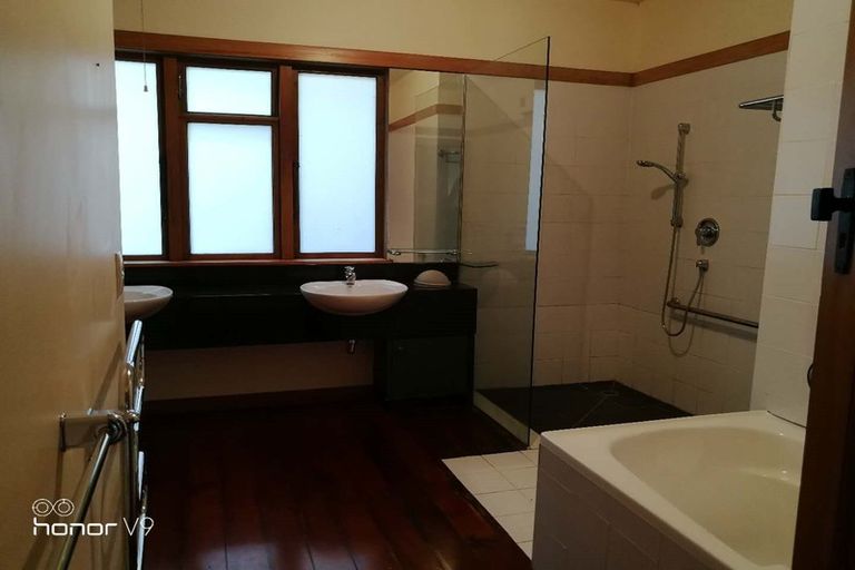 Photo of property in 15 Mamari Road, Whenuapai, Auckland, 0618