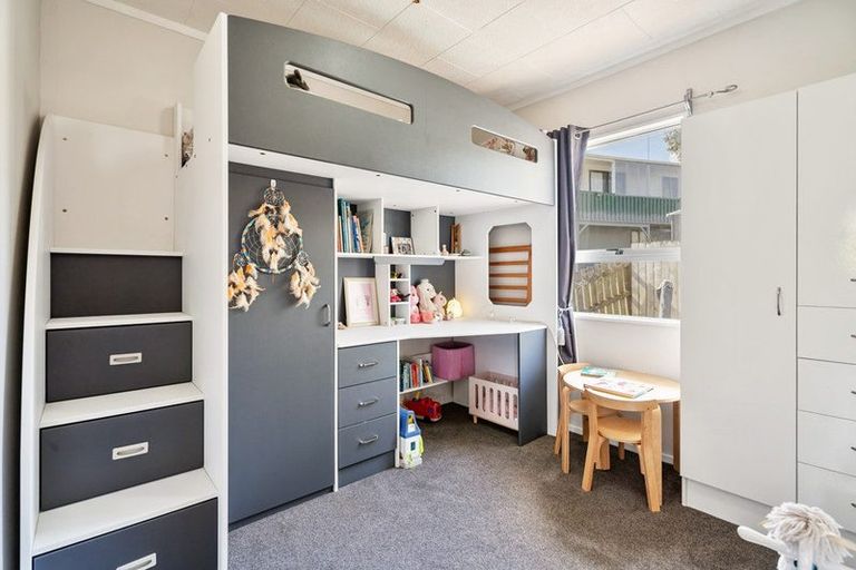 Photo of property in 6 Glover Place, Onerahi, Whangarei, 0110