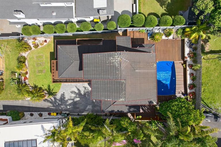 Photo of property in 2/50 Masterton Road, Rothesay Bay, Auckland, 0630