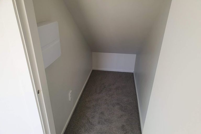 Photo of property in 19 Mcgrath Way, Taita, Lower Hutt, 5011