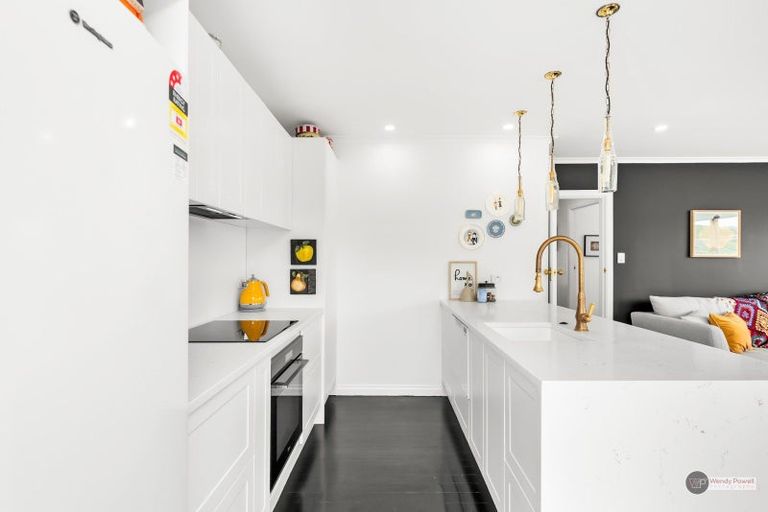 Photo of property in 13 Harris Street, Naenae, Lower Hutt, 5011