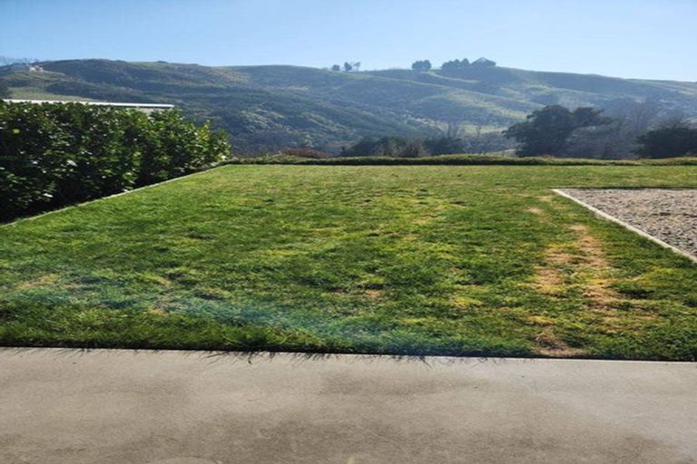 Photo of property in 12 Hill Tops Way, Stoke, Nelson, 7011