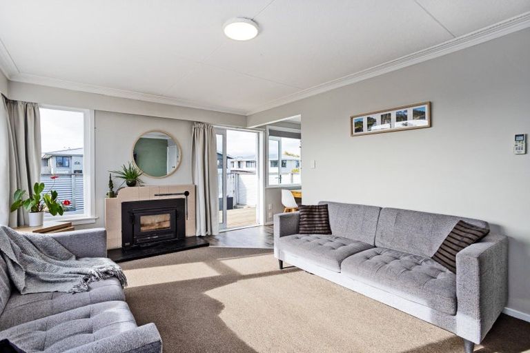 Photo of property in 37 Kinmont Crescent, Newfield, Invercargill, 9812