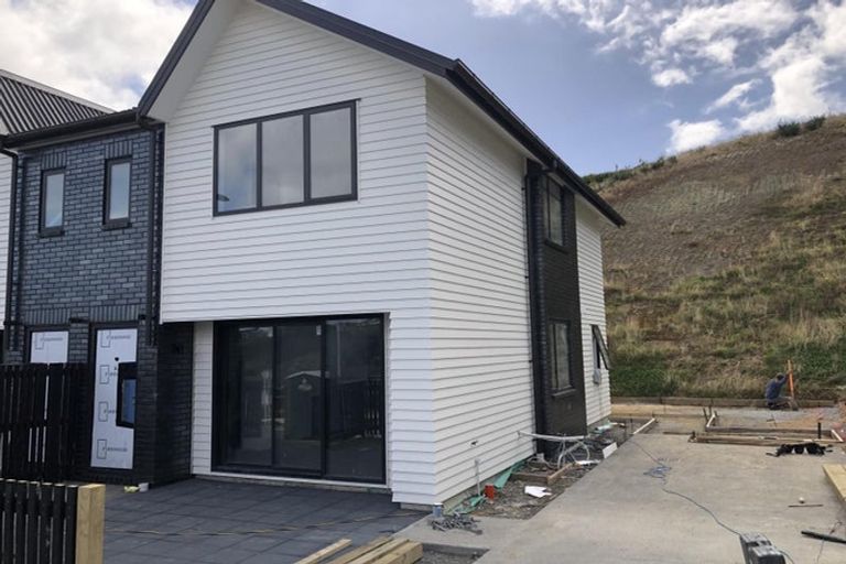 Photo of property in 31 Oakum Road, Whitby, Porirua, 5024