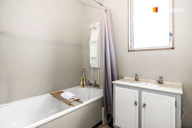 Photo of property in 104c Victoria Road, Saint Kilda, Dunedin, 9012