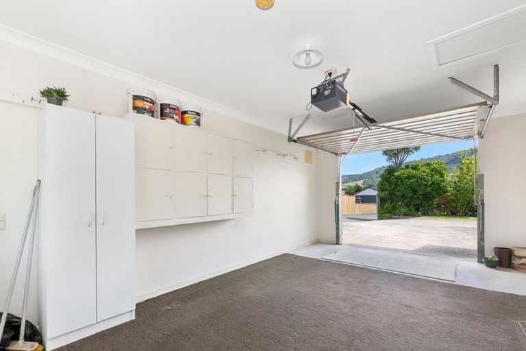 Photo of property in 4b Hoyte Place, Pukehangi, Rotorua, 3015