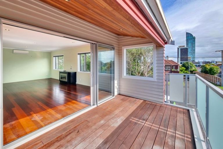 Photo of property in 3/8 Tennyson Avenue, Takapuna, Auckland, 0622