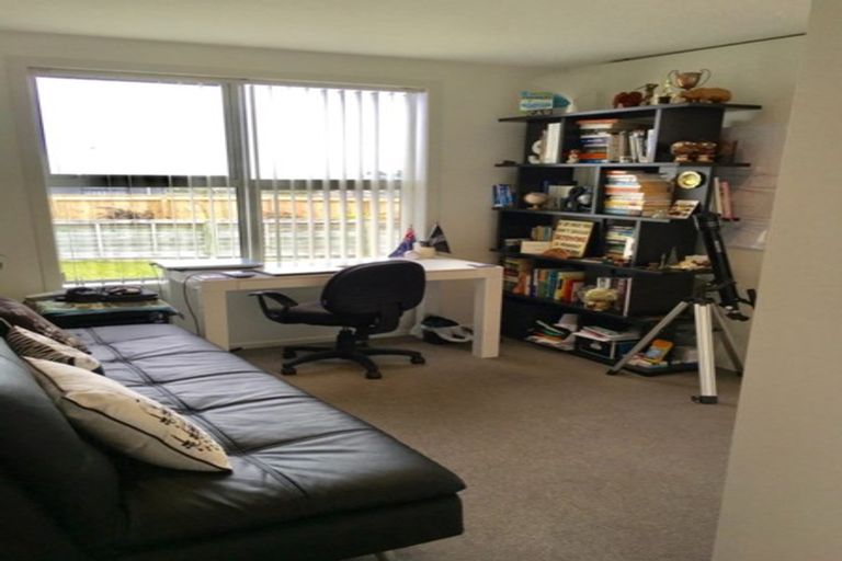 Photo of property in 2 Otonga Heights, Maungaraki, Lower Hutt, 5010