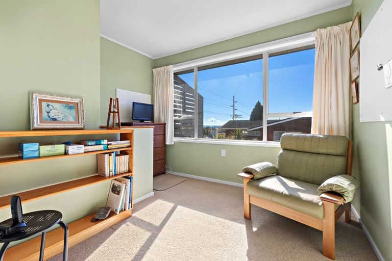 Photo of property in 438 Pukehangi Road, Pomare, Rotorua, 3015