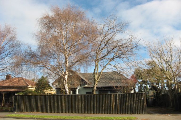 Photo of property in 17 Cranford Street, St Albans, Christchurch, 8014