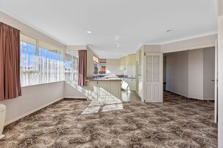 Photo of property in 40 Gisborne Terrace, Opunake, 4616