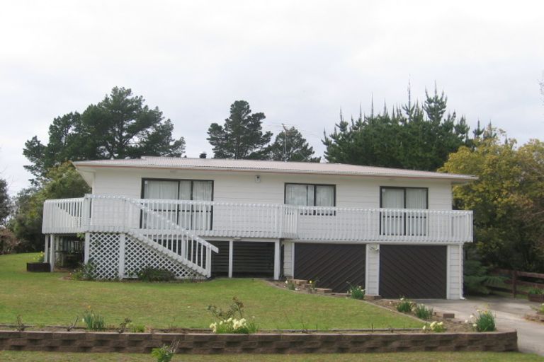 Photo of property in 109 Puriri Place, Matarangi, Whitianga, 3592