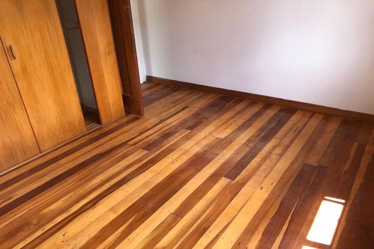 Photo of property in 25 Busby Street, Blockhouse Bay, Auckland, 0600