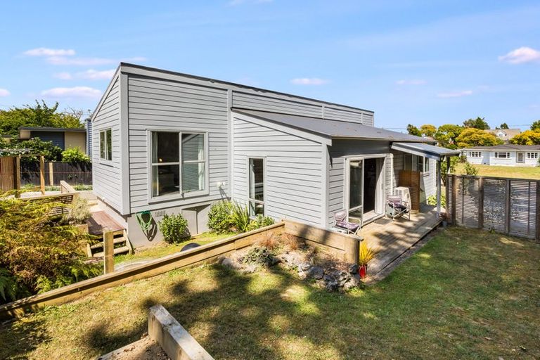 Photo of property in 42a Kawiu Road, Levin, 5510