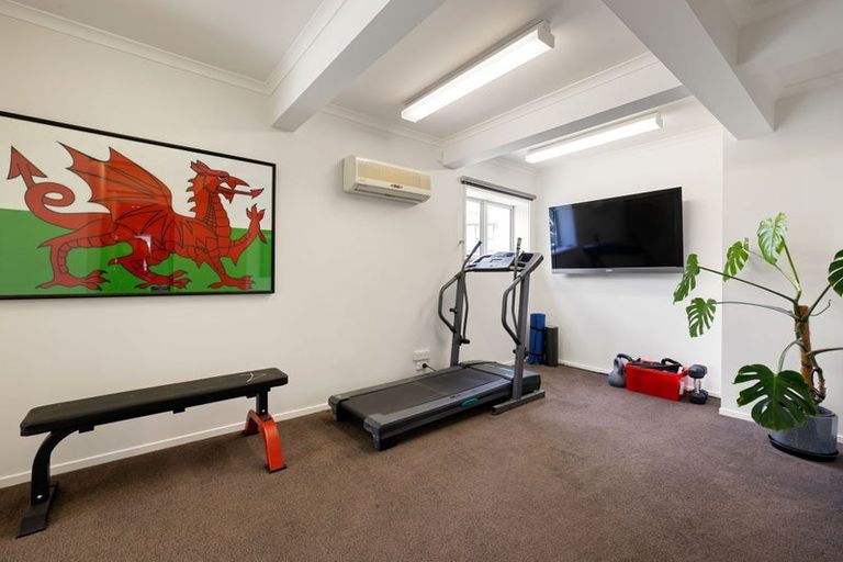 Photo of property in 163 Lake Crescent, Hamilton Lake, Hamilton, 3204