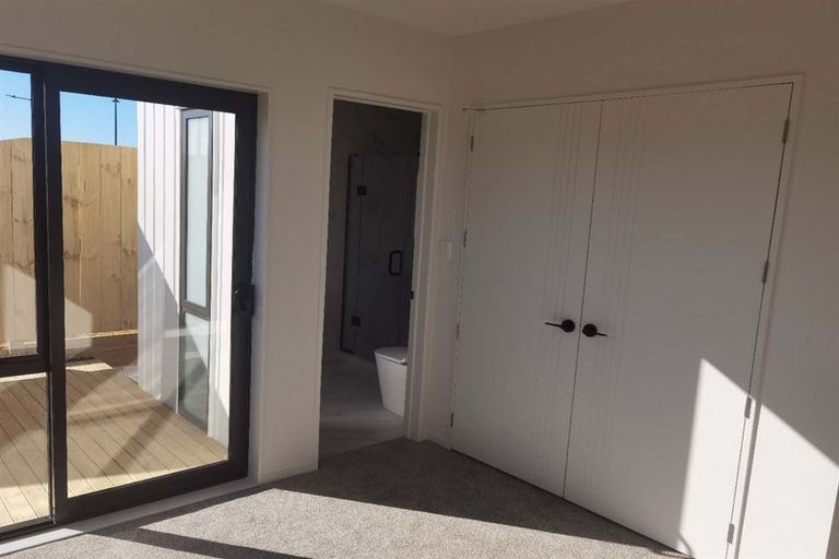 Photo of property in 76 Biokovo Street, Massey, Auckland, 0614