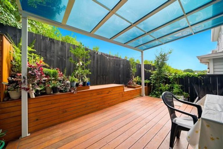 Photo of property in 123a Forrest Hill Road, Forrest Hill, Auckland, 0620