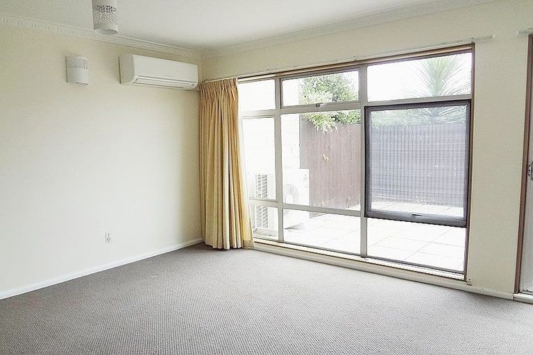 Photo of property in 20b Fairfield Avenue, Addington, Christchurch, 8024