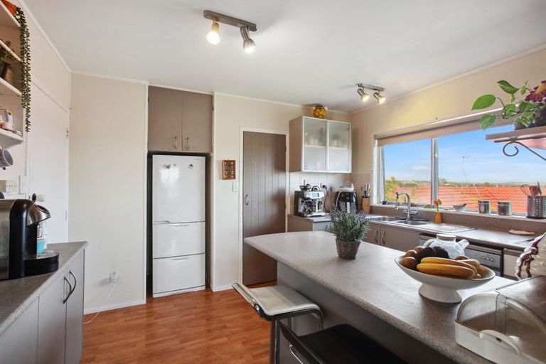 Photo of property in 45 Pigeon Mountain Road, Half Moon Bay, Auckland, 2012