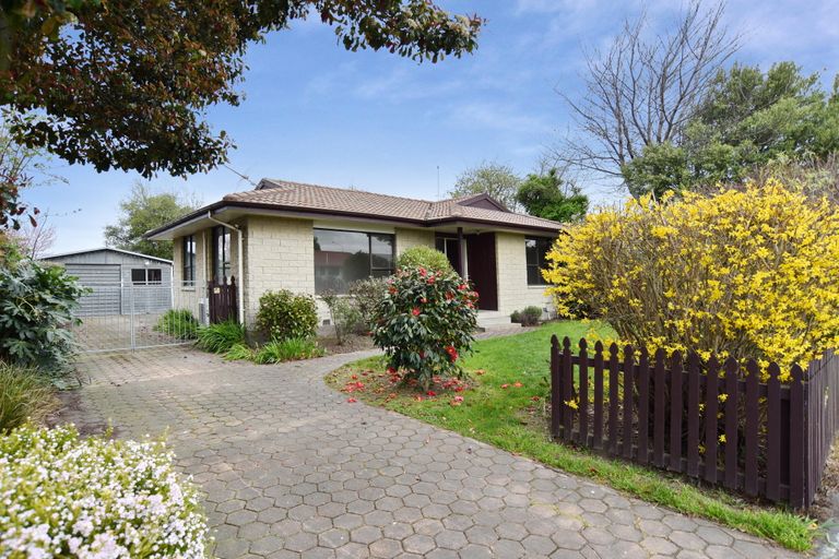 Photo of property in 4 Kinross Street, Hei Hei, Christchurch, 8042