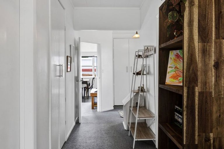 Photo of property in 6 Egmont Street, Normanby, Hawera, 4614