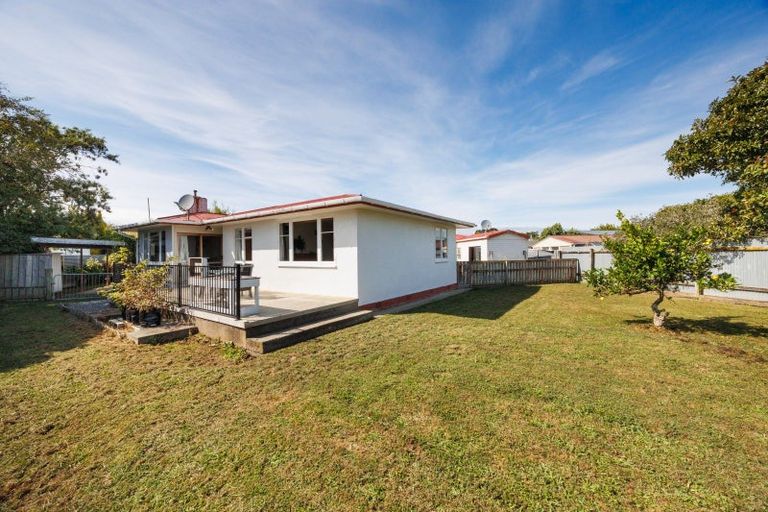 Photo of property in 34 Ruamahanga Crescent, Terrace End, Palmerston North, 4410