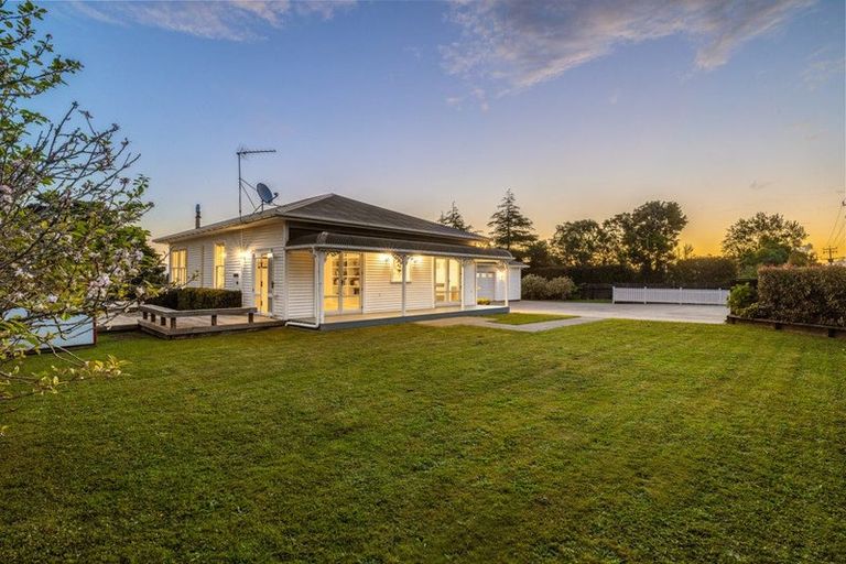 Photo of property in 100 Pukekohe East Road, Pukekohe, 2677
