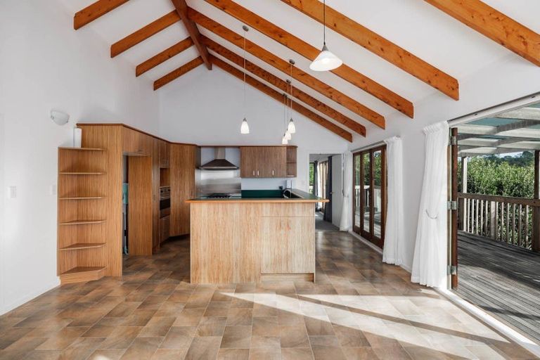 Photo of property in 646 Puketona Road, Haruru, 0204