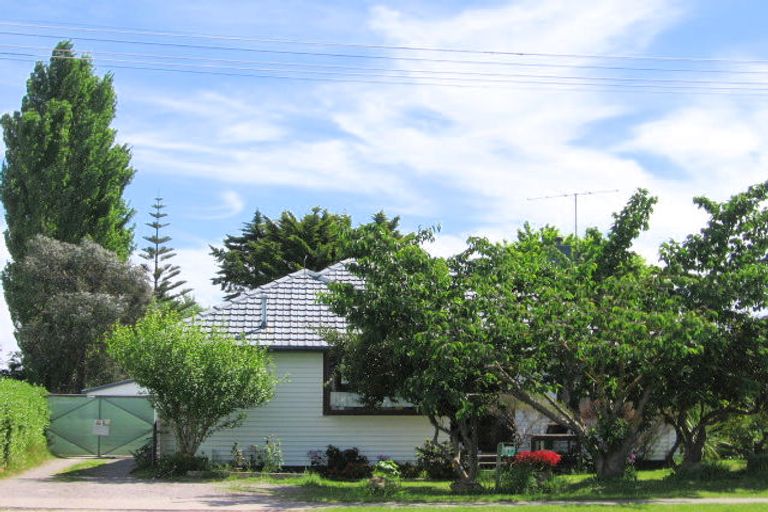 Photo of property in 239 Lytton Road, Elgin, Gisborne, 4010