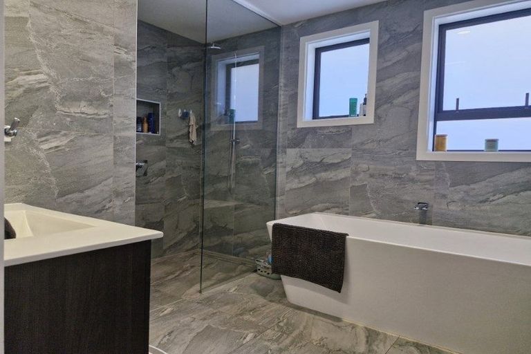 Photo of property in 10 Mangati Road, Bell Block, New Plymouth, 4312