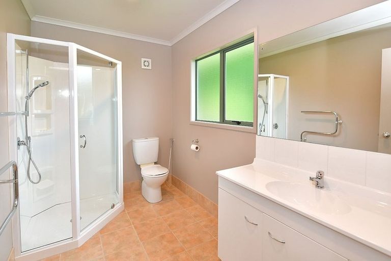 Photo of property in 5352 Kaipara Coast Highway, Wellsford, 0972